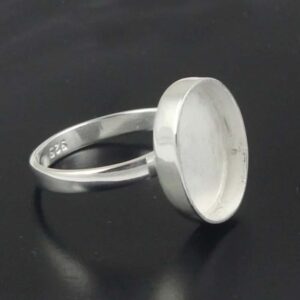925 Sterling Silver Oval Ring